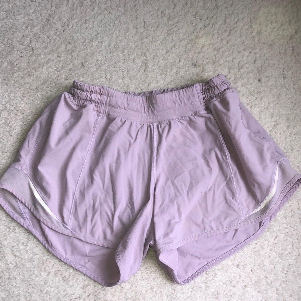Lululemon Hotty Hot shorts size 6 (tall)